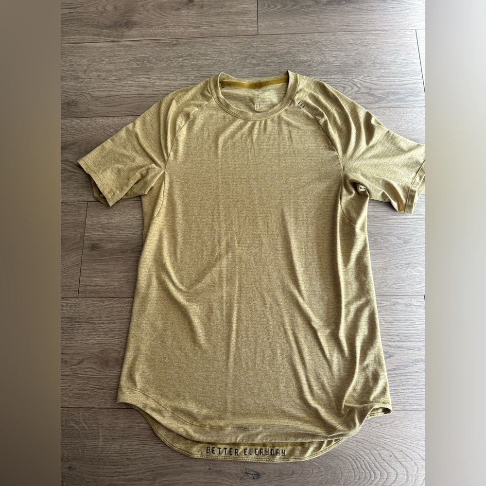 Lululemon Drysense Shirt - Small